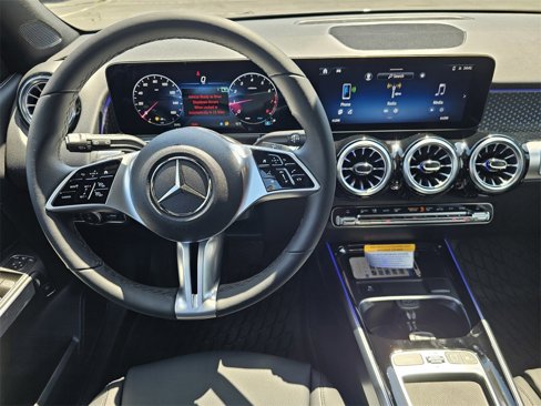 New 2026 Mercedes-Benz GLB 250 image 18