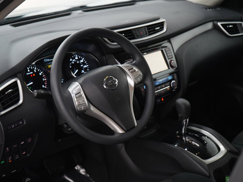 Used 2016 Nissan Rogue SV w/ SV Premium Package image 23