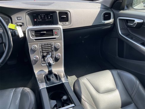 Used 2015 Volvo V60 T5 Cross Country Platinum w/ Protection Package image 14