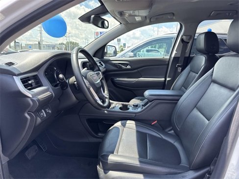 Used 2023 GMC Acadia SLT image 12