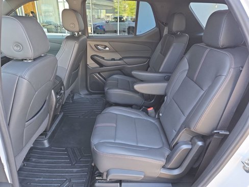 Used 2022 Chevrolet Traverse RS image 15
