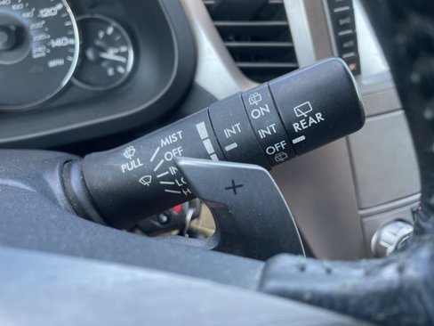 Used 2010 Subaru Outback 2.5i Premium image 22