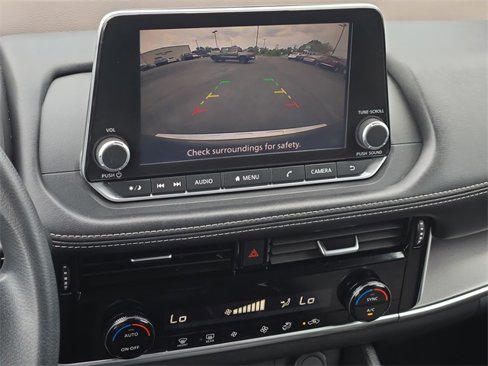 Used 2022 Nissan Rogue SV image 20