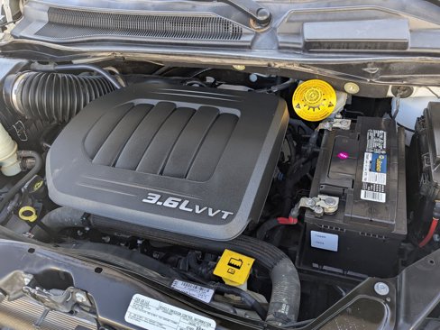 Used 2017 Dodge Grand Caravan SE image 31