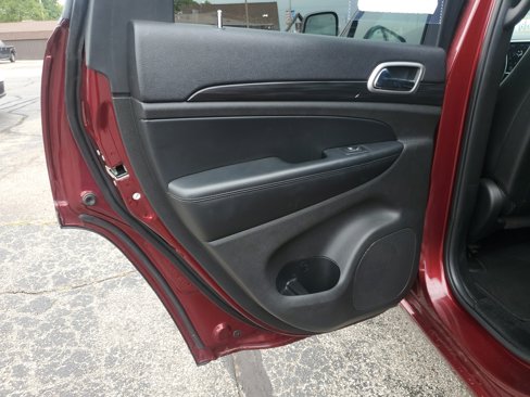 Used 2020 Jeep Grand Cherokee Altitude image 22