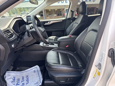Used 2022 Ford Escape SEL w/ Technology Package image 7