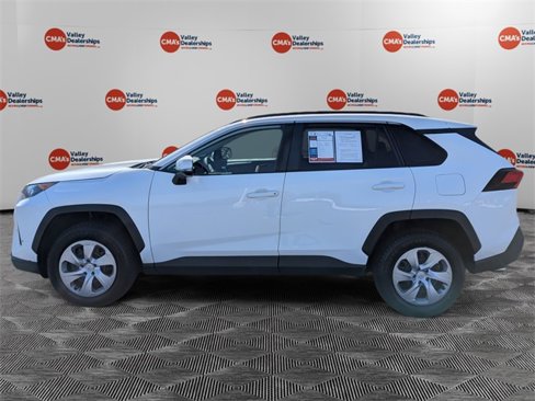 Used 2021 Toyota RAV4 LE image 8