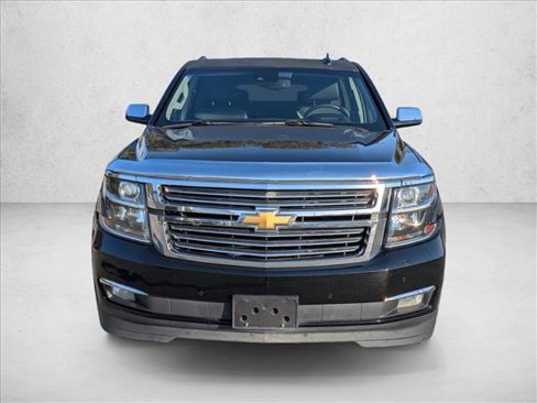 Used 2016 Chevrolet Suburban LTZ image 2