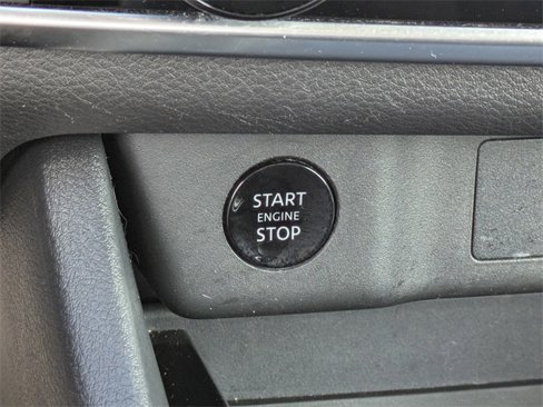 Used 2024 Nissan Rogue S image 28