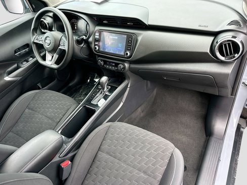 Used 2021 Nissan Kicks SV image 25