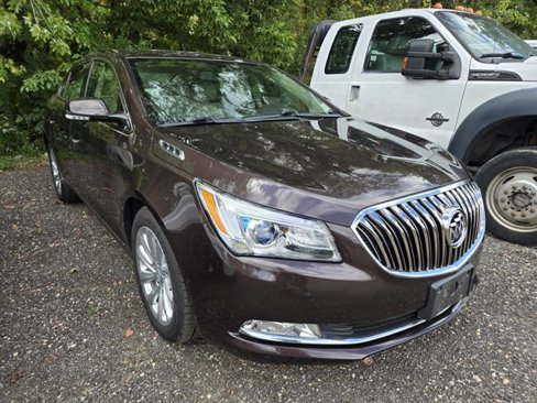 Used 2015 Buick LaCrosse Leather image 1