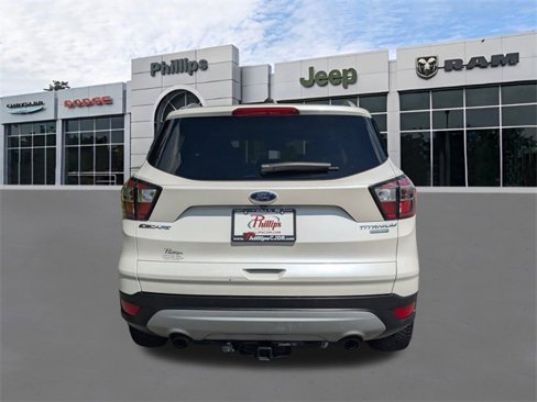 Used 2017 Ford Escape Titanium image 4