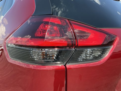 Used 2020 Nissan Rogue SV w/ Premium Package image 15