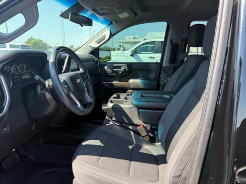 Used 2020 Chevrolet Silverado 1500 LT w/ Texas Edition image 11