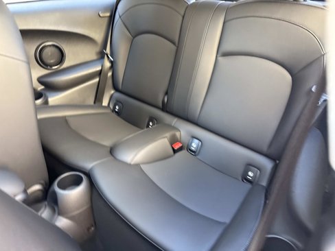 Used 2023 MINI Cooper 2-Door Hardtop image 12