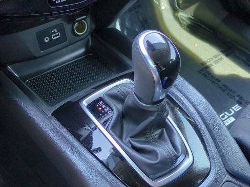 Certified 2020 Nissan Rogue Sport S image 23