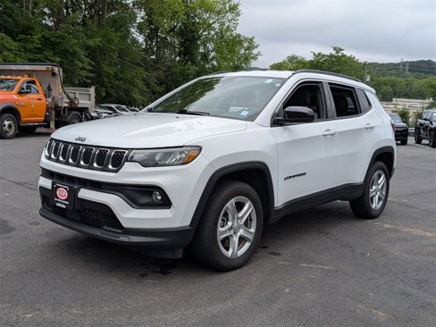 Certified 2023 Jeep Compass Latitude image 8