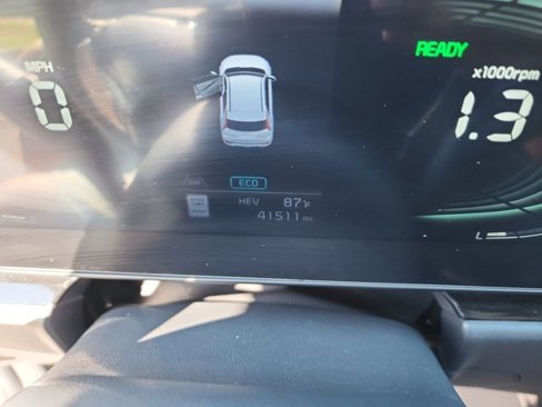 Used 2023 Kia Niro EX image 28