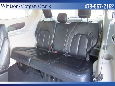 Used 2022 Chrysler Pacifica Touring-L image 23