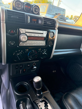 Used 2008 Toyota FJ Cruiser 2WD image 5