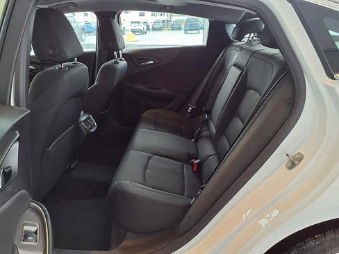 Used 2022 Chevrolet Malibu LT image 9
