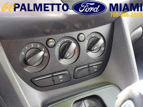 Used 2017 Ford Transit Connect XLT image 27