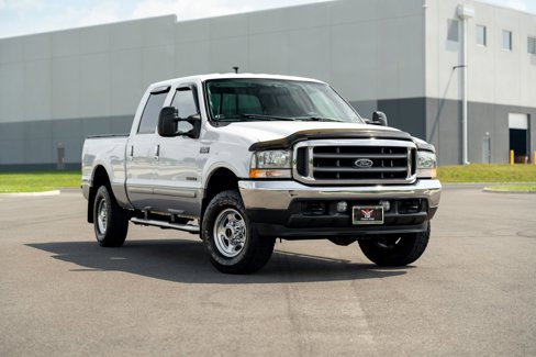 Used 2002 Ford F250 Lariat image 1
