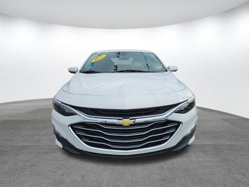 Used 2023 Chevrolet Malibu LS w/ Driver Confidence Package image 2