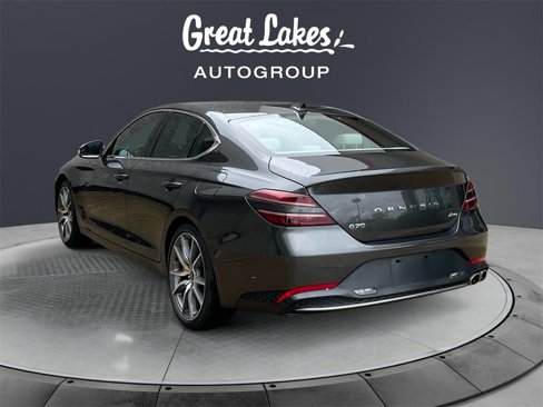 Used 2023 Genesis G70 2.0T image 3