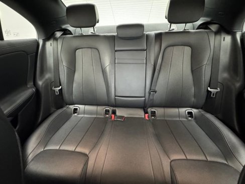 Used 2021 Mercedes-Benz CLA 250 image 7