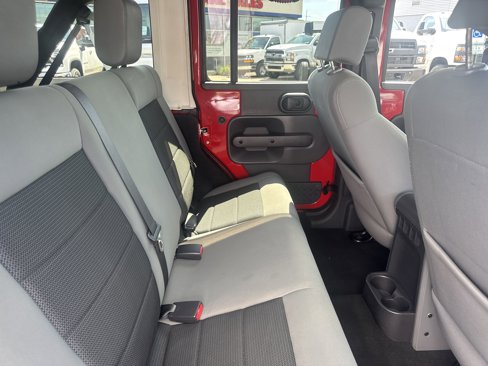Used 2010 Jeep Wrangler Unlimited Sport image 15