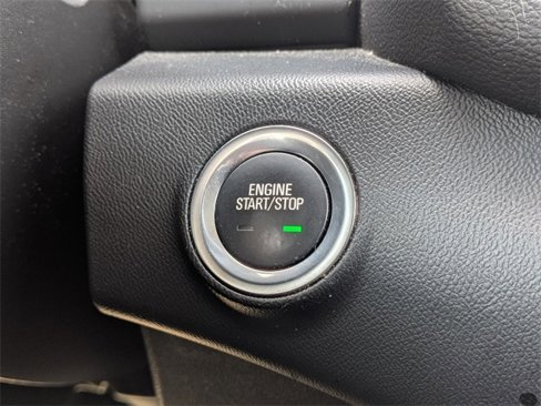 Used 2023 GMC Terrain SLE w/ Driver Convenience Package image 15