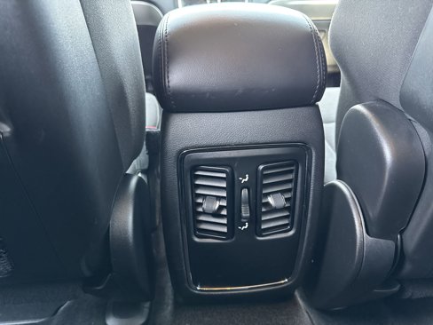Used 2018 Dodge Durango SXT w/ 3rd Row Seating Group image 31