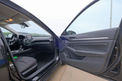 Used 2023 Nissan Altima 2.5 SV image 12