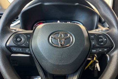 Certified 2025 Toyota RAV4 LE image 32