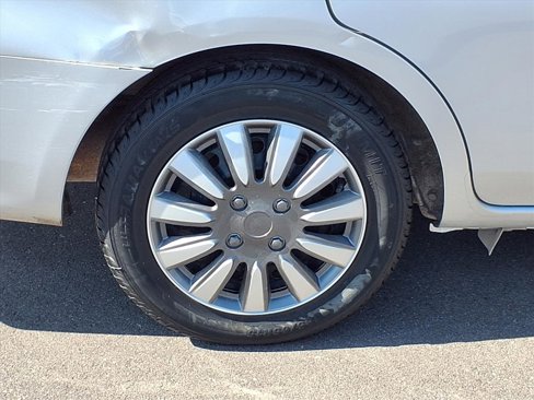 Used 2019 Nissan Versa SV image 22