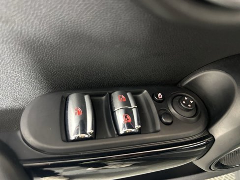 Certified 2022 MINI Cooper S image 21