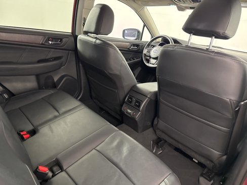 Used 2018 Subaru Outback 2.5i Limited image 16