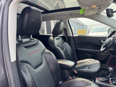 Used 2018 Jeep Compass Trailhawk w/ Leather Interior Group image 36