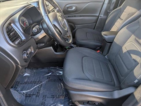 Used 2017 Jeep Renegade Altitude image 11