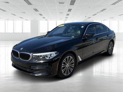 Used 2020 BMW 530e w/ Convenience Package image 8