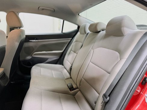 Used 2018 Hyundai Elantra SEL image 16