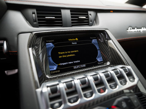 Used 2014 Lamborghini Aventador LP 700-4 image 31