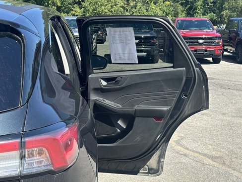 Used 2022 Ford Escape SE w/ Convenience Package image 28