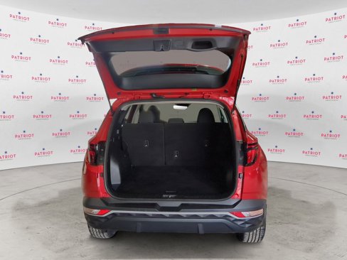 Used 2022 Hyundai Tucson SE image 18
