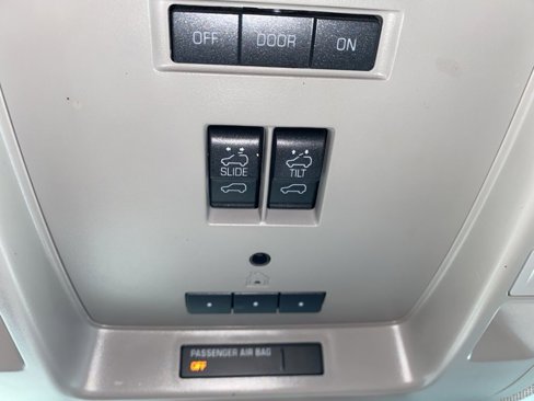 Used 2017 GMC Sierra 1500 SLT image 18