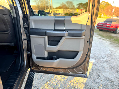 Used 2019 Ford F150 XLT w/ Equipment Group 302A Luxury image 17