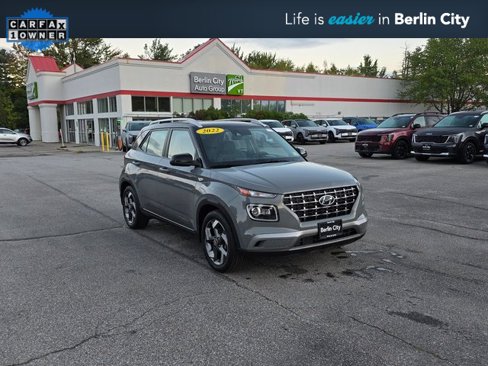 Used 2022 Hyundai Venue Limited image 1