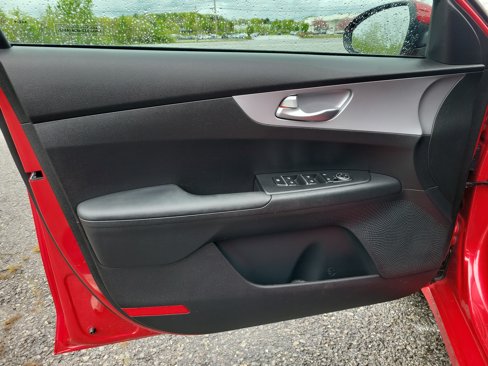 Used 2023 Kia Forte LXS w/ LXS Technology Package image 15