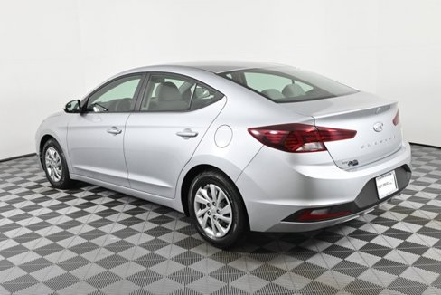 Used 2020 Hyundai Elantra SE w/ Cargo Package (C1) image 6